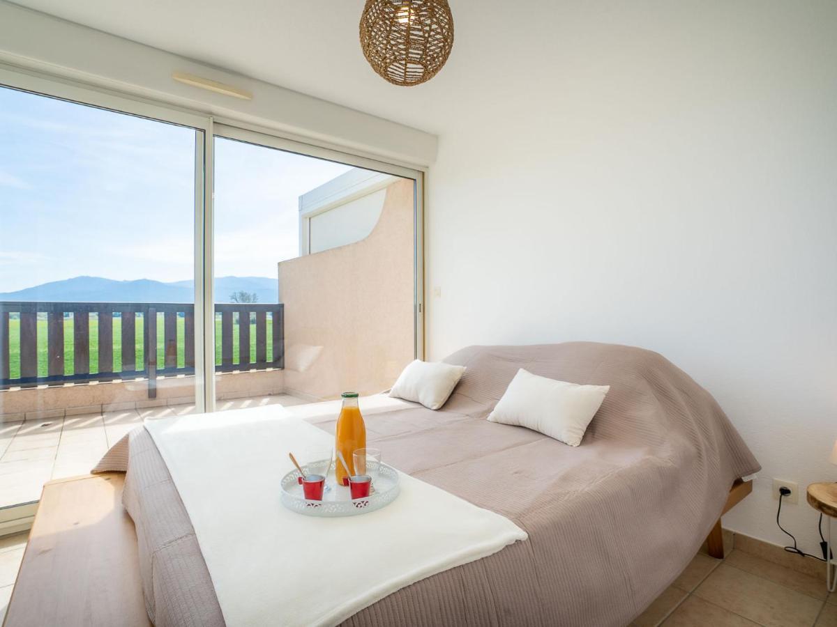 Les Embruns-16 By Interhome *